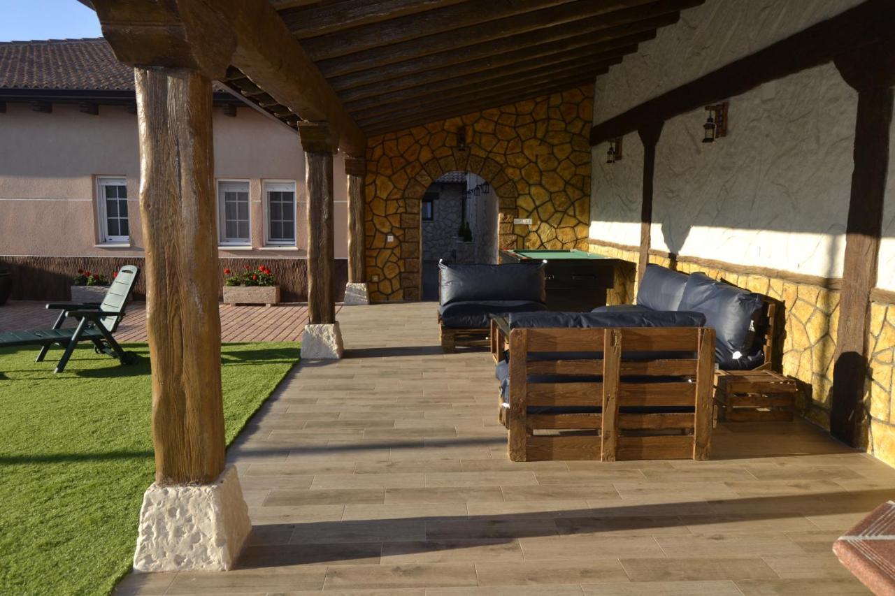 El Capricho De Los Carrascos Juarros de Voltoya ภายนอก รูปภาพ