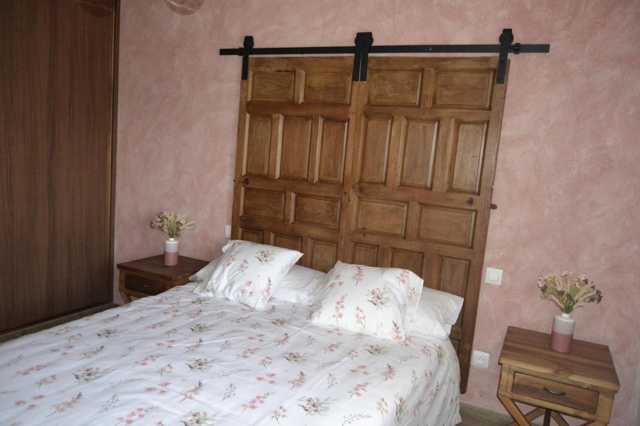 El Capricho De Los Carrascos Juarros de Voltoya ภายนอก รูปภาพ