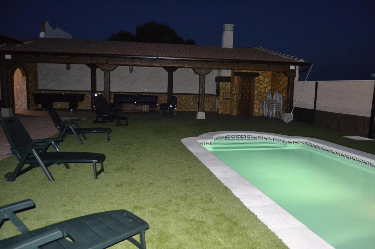 El Capricho De Los Carrascos Juarros de Voltoya ภายนอก รูปภาพ