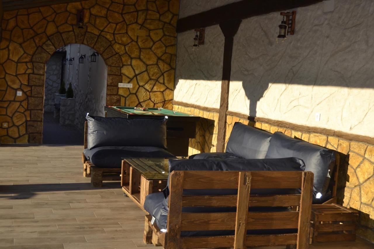 El Capricho De Los Carrascos Juarros de Voltoya ภายนอก รูปภาพ