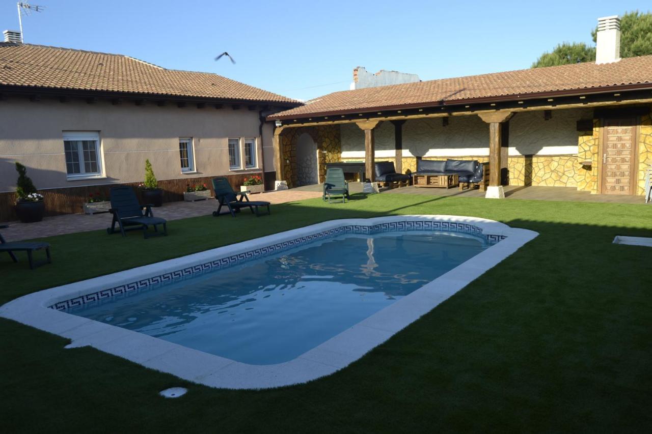 El Capricho De Los Carrascos Juarros de Voltoya ภายนอก รูปภาพ