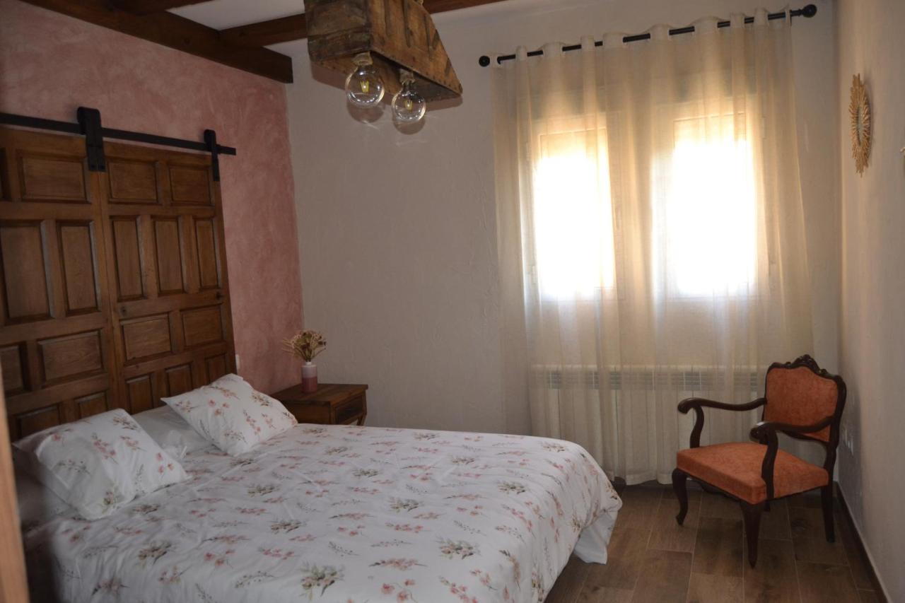El Capricho De Los Carrascos Juarros de Voltoya ภายนอก รูปภาพ